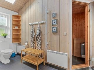 Holiday Home Oddvar - 400m from the sea by Interhome - 5