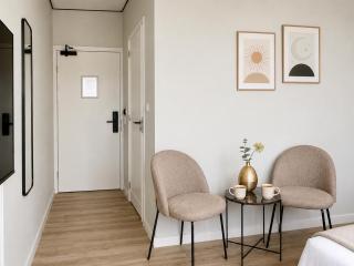 Raamsdonksveer stay for 2, near top attractions - 5