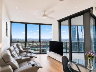 Queens Wharf Top Floor, 2 Bedrooms, 1 Parking - 5