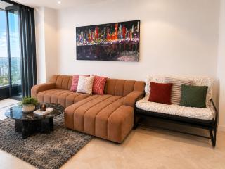 QueensWharf, Panoramic Level 60 | Sleep 5 Pool Gym - 8