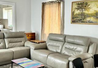 Budget-Friendly Chermside Home Near Westfield - 5
