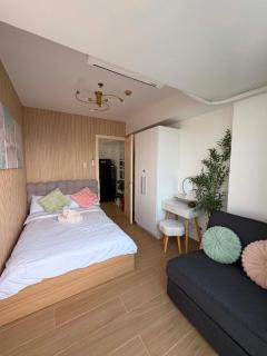 Azure Staycation by Jo&Jo- More space, more comfort, and a better stay for families and groups Near Airport, MOA, beside Sm Bicutan - 9