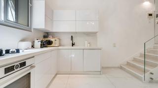 3BR Apartment Bograshov Beach TLV By Barnes - 4