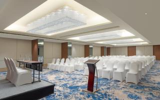 Park Inn & Suites By Radisson Rajkot - 2