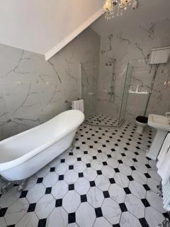 The Jacobean Hotel - 4