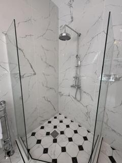 The Jacobean Hotel - 3