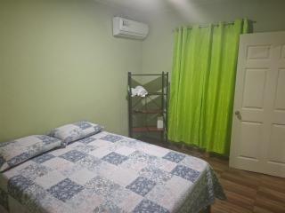 Hostal Green House - 1