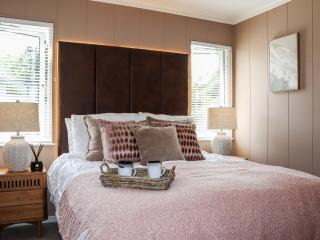 16 At The Sanctuary - Uk52286 - 4