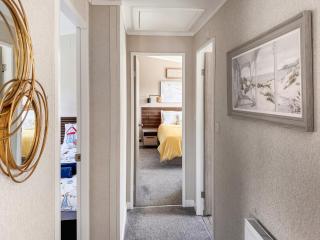 38 At The Sanctuary Lodges - Uk50850 - 2