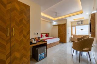Yashobhoomi Inn - 500 mtr from Yashobhoomi Dwarka Gate no 6 - 4