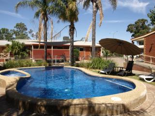 Old Coach Motor Inn Echuca - 3