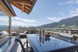 Appart chalet vieux bois, vue Alpes, centre de Villas - 0