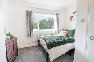 Charming 3BR Home - Near City - Contractor Friendly - 9