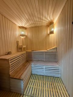 Proshyan Family Villa with Pool & Sauna - 5