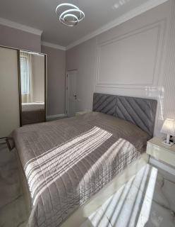 Proshyan Family Villa with Pool & Sauna - 3