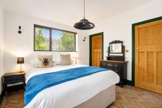 Tawny Lodge - York - 7