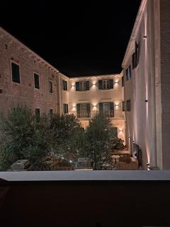 SWEET SMILE GARDEN TERRACE APARTMENT - 30 m to sea & center - 5