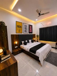Amberi Vista Villa by Awsmberg Stays - 8