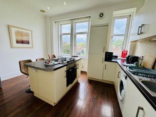 Spacious 4-Bed Duplex with Pool Table Near GLA Airport - 2
