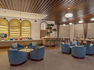 Novotel Abu Dhabi Al Bustan - 2