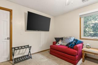 The Shawnee Smart Estate Spacious - 9