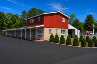 Skyways Motel Muskoka Gravenhurst ON 11 - 6