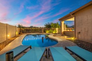 Cozy Meandering Trail Getaway - 9
