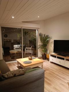 Maisonnette sur jardin clos - 0