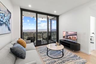 Chic 1BR with Prime Broadbeach Location - 3