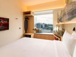 Ibis Singapore on Bencoolen - 1