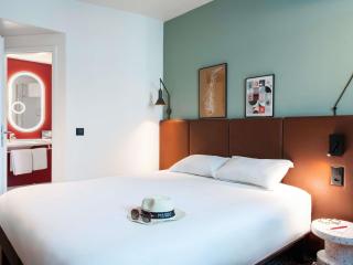 ibis Lausanne Centre - 1