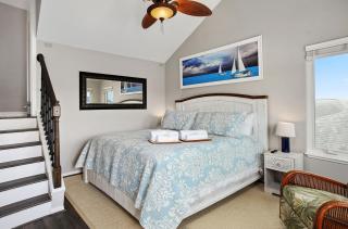Bayside Retreat Bring your boat private boat ramp at this fabulous bayfront home - 4