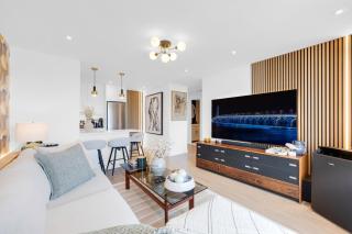 Penthouse Suite Montreal 1BR King Bed With Parking - 0