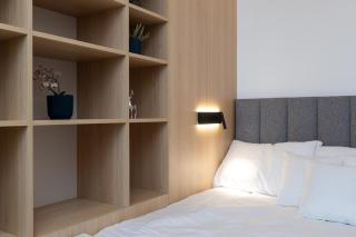 CityPark Skyline Apartment with Balcony & Free Parking - 4