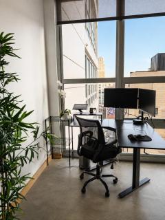 Modern Downtown Detroit Loft with Skyline views - 8