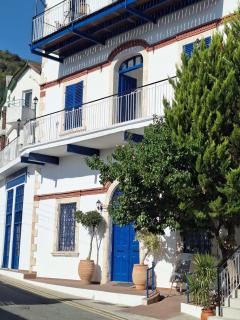 Elyssia Boutique Hotel - 8