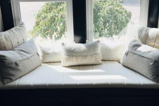 Historic Charm 2BR Home with Library Sunset View - 8