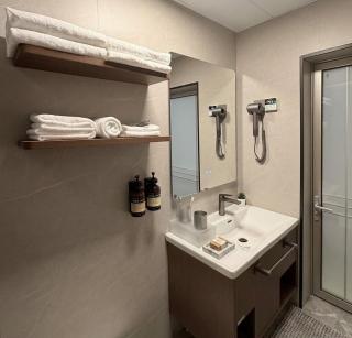 Juris Park Hotel Amahoro Stadium New Boutique Hotel Free Airport Shuttle - 1