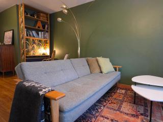 Cozy Boutique Stay with free parking - 1