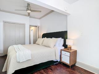 Bungalow on Shine - 6