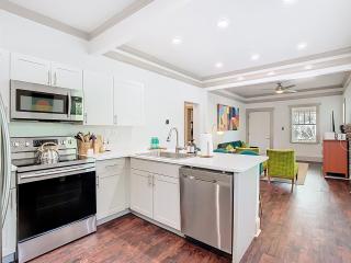 Bungalow on Shine - 3