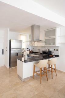 Cana Rock Penthouse, Rooftop Terrace & Pool - 9