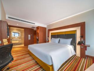 Novotel Zhengzhou Convention Centre - 4
