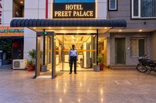 Hotel Preet Palace -5 Mints Walk From Nizamuddin Railway Station - 8
