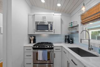 Downtown Fairhope Cottage - 3
