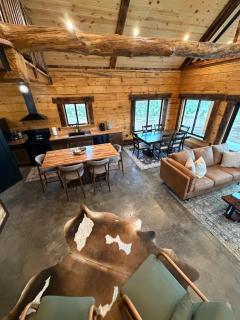 The Timber Haus - Log Cabin Near Trails & Lakes - 6