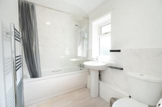 Charming 3BR Home - Near City - Contractor Friendly - 1