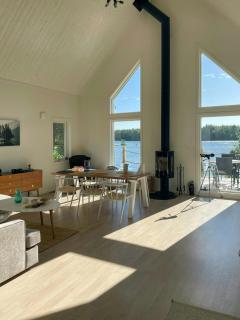 Newly built summer house by lake in Sala - 0