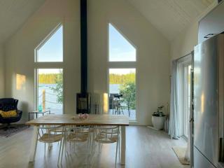 Newly built summer house by lake in Sala - 3