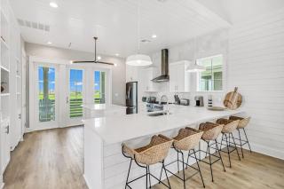 184 Sunset Avenue by Palmilla Beach Resort - 2